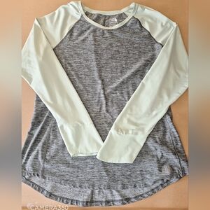 The North Face Women's Gray and Light Green Long Sleeve Tee 1289R/342